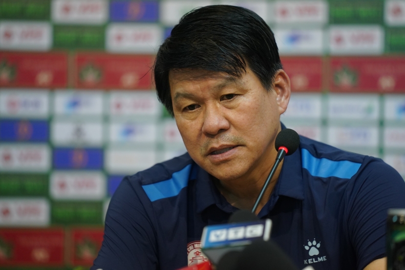 HLV Vũ Tiến Thành đứng trước nguy cơ 'mất ghế' sau vòng 4 V-League. Ảnh: Internet HLV Vũ Tiến Thành đứng trước nguy cơ 'mất ghế' sau vòng 4 V-League. Ảnh: Internet