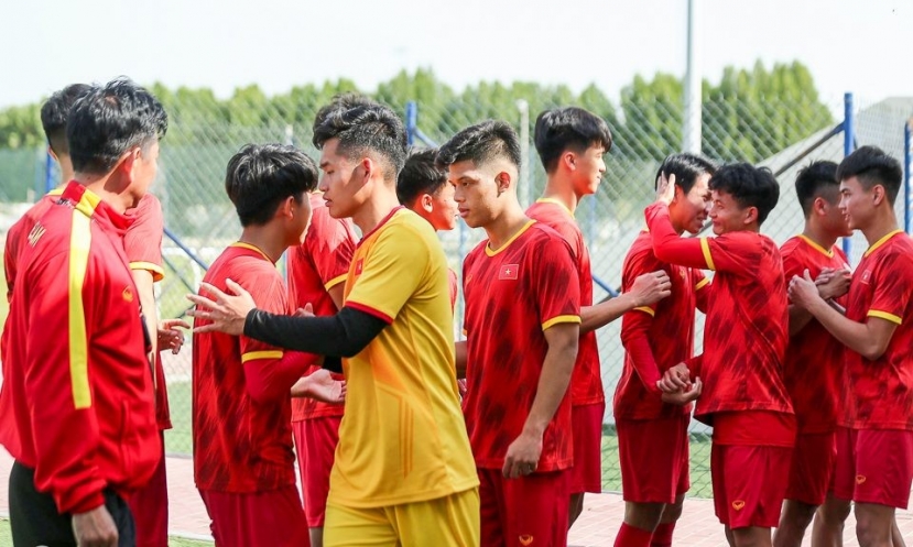Các cầu thủ U20 Việt Nam động viên nhau. Ảnh: VFF Các cầu thủ U20 Việt Nam động viên nhau. Ảnh: VFF
