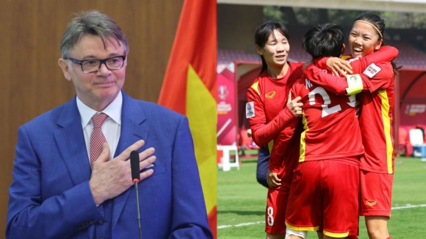 HLV Troussier tạm thời để trợ lý Cedric Roger sang hỗ trợ ĐT nữ Việt Nam. HLV Troussier tạm thời để trợ lý Cedric Roger sang hỗ trợ ĐT nữ Việt Nam.