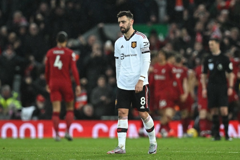 Bruno Fernanes thất vọng sau trận thua Liverpool. Ảnh: Internet Bruno Fernanes thất vọng sau trận thua Liverpool. Ảnh: Internet