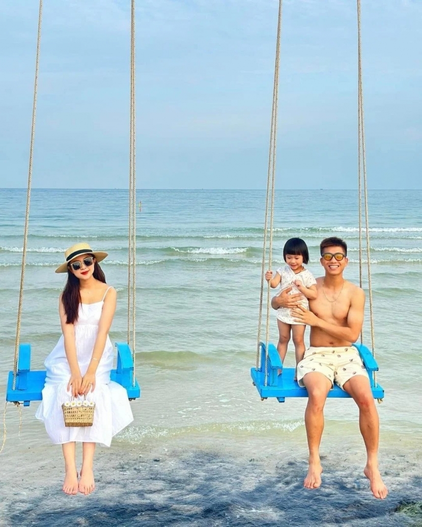 Vợ Phan Văn Đức đăng ảnh sau sinh, nói lên tiếng lòng người làm mẹ nhân ngày 8/3 - Ảnh 5 Vợ Phan Văn Đức đăng ảnh sau sinh, nói lên tiếng lòng người làm mẹ nhân ngày 8/3 - Ảnh 5