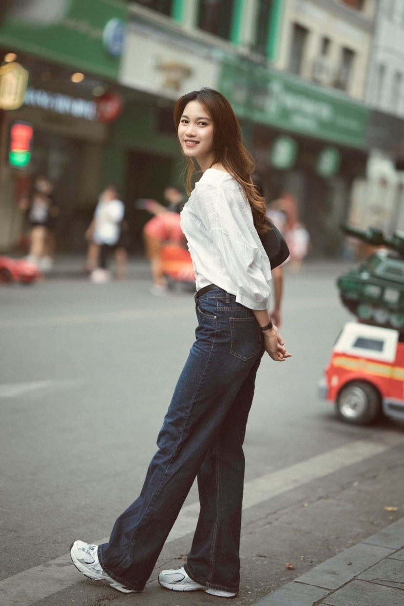 CHÙM ẢNH: Nhan sắc khả ái của mỹ nhân bóng chuyền Nguyễn Thị Phương khiến NHM say đắm - Ảnh 9 CHÙM ẢNH: Nhan sắc khả ái của mỹ nhân bóng chuyền Nguyễn Thị Phương khiến NHM say đắm - Ảnh 9