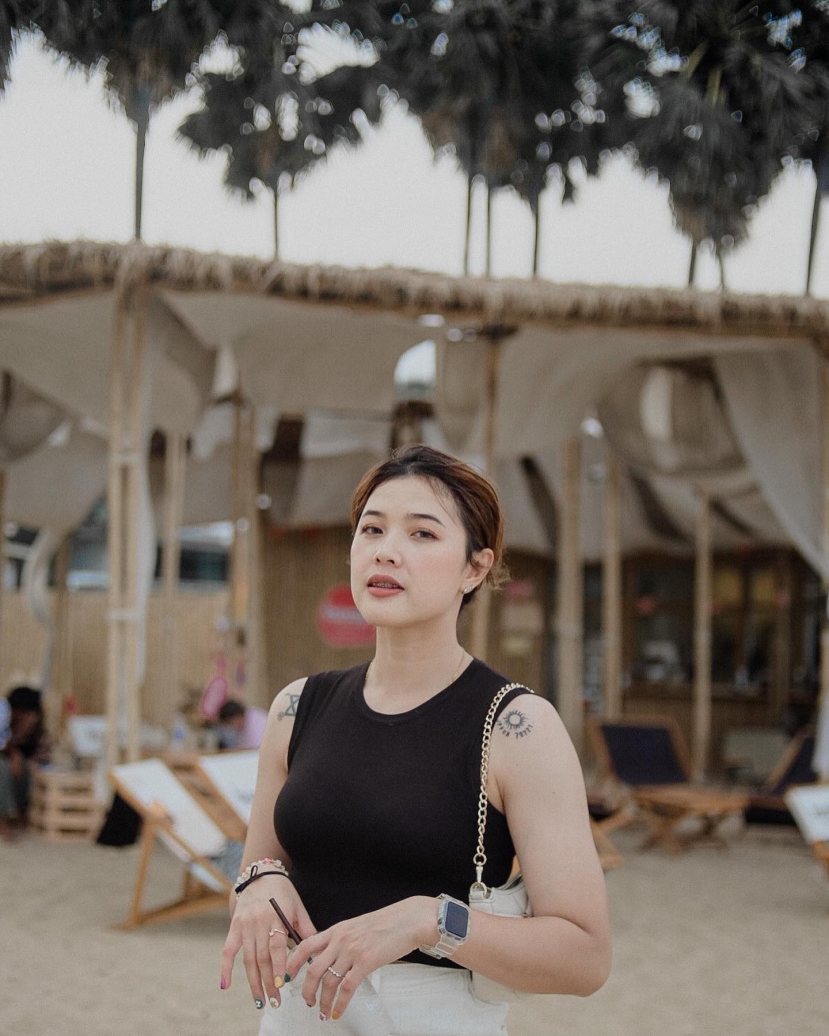 CHÙM ẢNH: 'Hot girl' bóng chuyền Thái Lan khoe đường cong quyến rũ, lộ hình xăm nơi nhạy cảm - Ảnh 7 CHÙM ẢNH: 'Hot girl' bóng chuyền Thái Lan khoe đường cong quyến rũ, lộ hình xăm nơi nhạy cảm - Ảnh 7