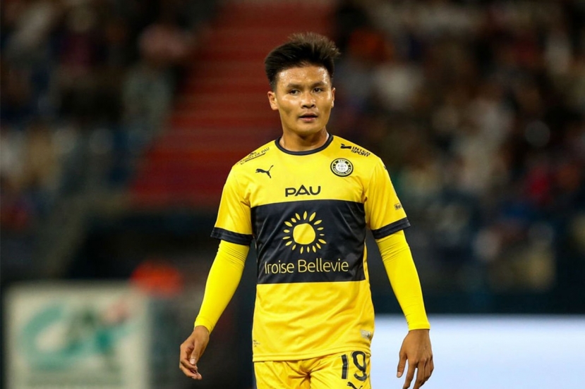Quang Hải gặp nhiều khó khăn tại Pau FC Quang Hải gặp nhiều khó khăn tại Pau FC