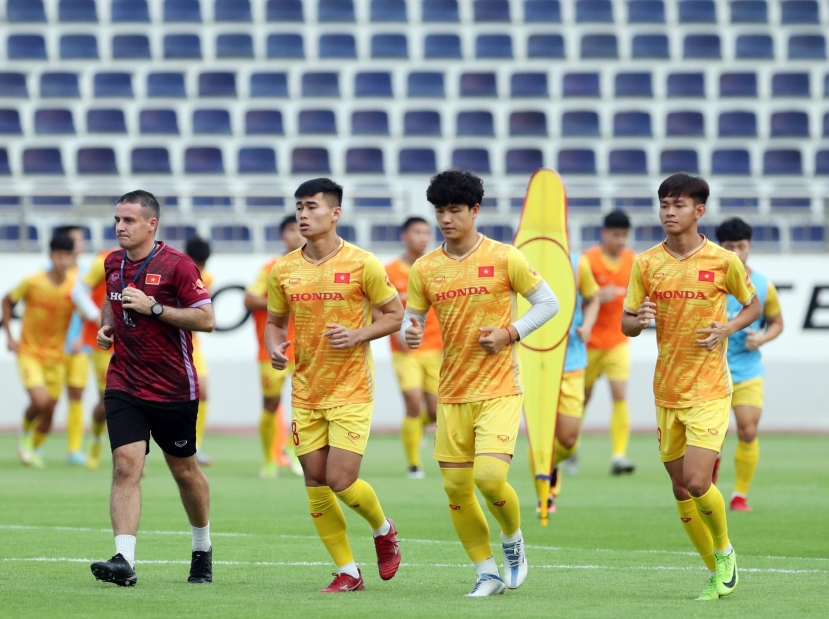 HLV Philippe Troussier đặt mục tiêu tại SEA Games 32, 'tiết lộ' tiêu chí chọn nhân sự U22 Việt Nam - Ảnh 2 HLV Philippe Troussier đặt mục tiêu tại SEA Games 32, 'tiết lộ' tiêu chí chọn nhân sự U22 Việt Nam - Ảnh 2