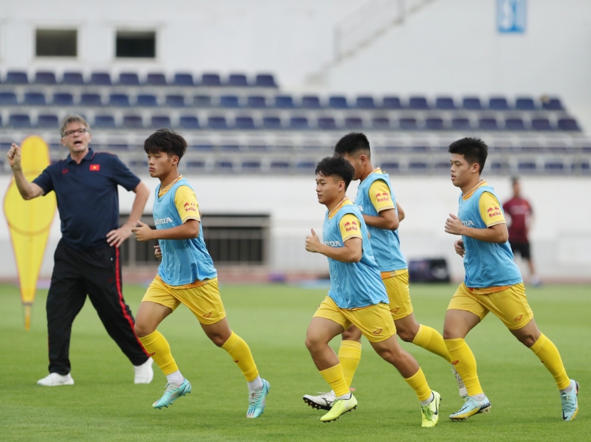 U22 Việt Nam đang tích cực tập luyện ở Bà Rịa – Vũng Tàu U22 Việt Nam đang tích cực tập luyện ở Bà Rịa – Vũng Tàu