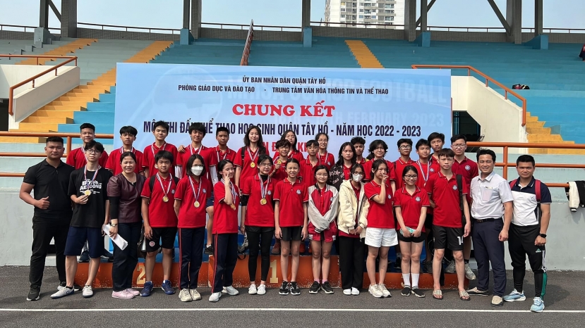 Sắc vóc con gái cựu hoa khôi bóng chuyền Kim Huệ khi bị 'chụp lén'? - Ảnh 12 Sắc vóc con gái cựu hoa khôi bóng chuyền Kim Huệ khi bị 'chụp lén'? - Ảnh 12