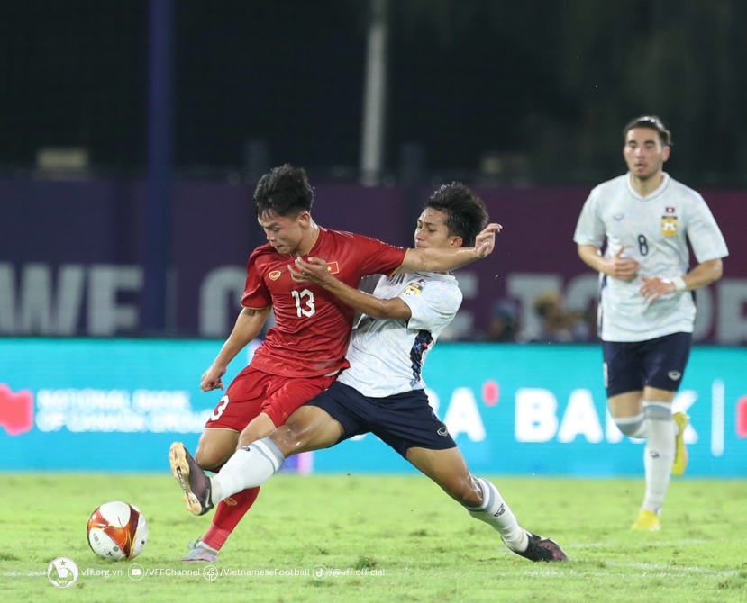 U22 Việt Nam thắng nhọc U22 Lào, HLV Troussier lý giải nguyên nhân? - Ảnh 5 U22 Việt Nam thắng nhọc U22 Lào, HLV Troussier lý giải nguyên nhân? - Ảnh 5