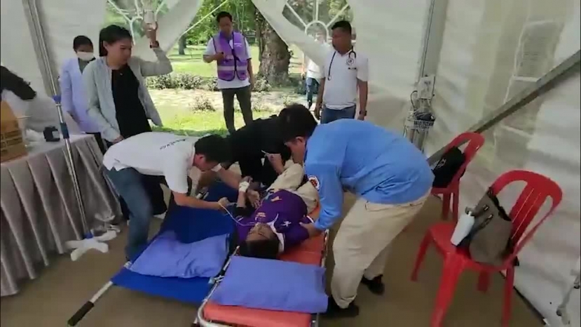 vdv-viet-nam-bi-soc-nhiet-tinh-nguyen-vien-ngat-xiu-vi-nang-nhu-do-lua-o-sea-games-1683363370.mp4 vdv-viet-nam-bi-soc-nhiet-tinh-nguyen-vien-ngat-xiu-vi-nang-nhu-do-lua-o-sea-games-1683363370.mp4