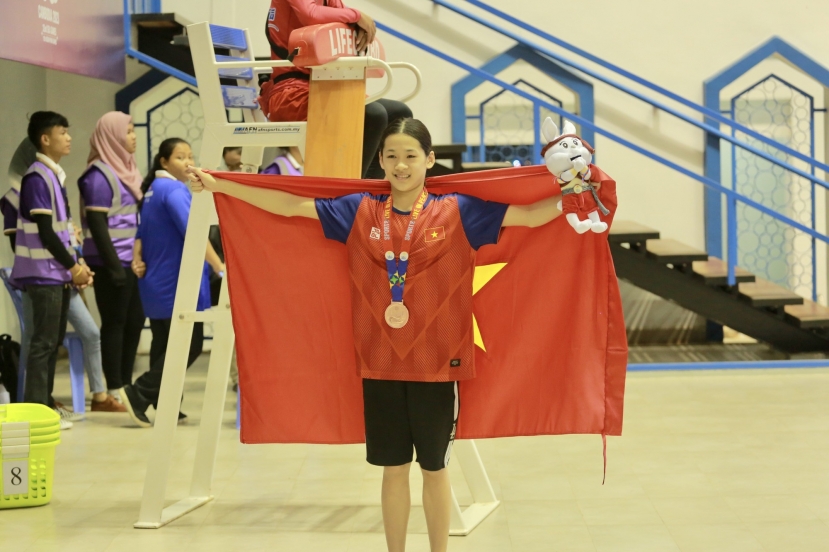 Kình ngư Nguyễn Thúy Hiền giành huy chương SEA Games ở tuổi 14 Kình ngư Nguyễn Thúy Hiền giành huy chương SEA Games ở tuổi 14