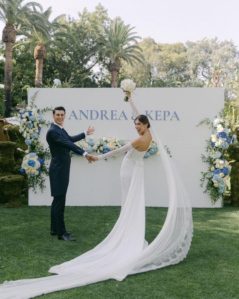 Thủ môn Kepa Arrizabalaga đã kết hôn với hoa hậu hoàn vũ Andrea Martinez Thủ môn Kepa Arrizabalaga đã kết hôn với hoa hậu hoàn vũ Andrea Martinez
