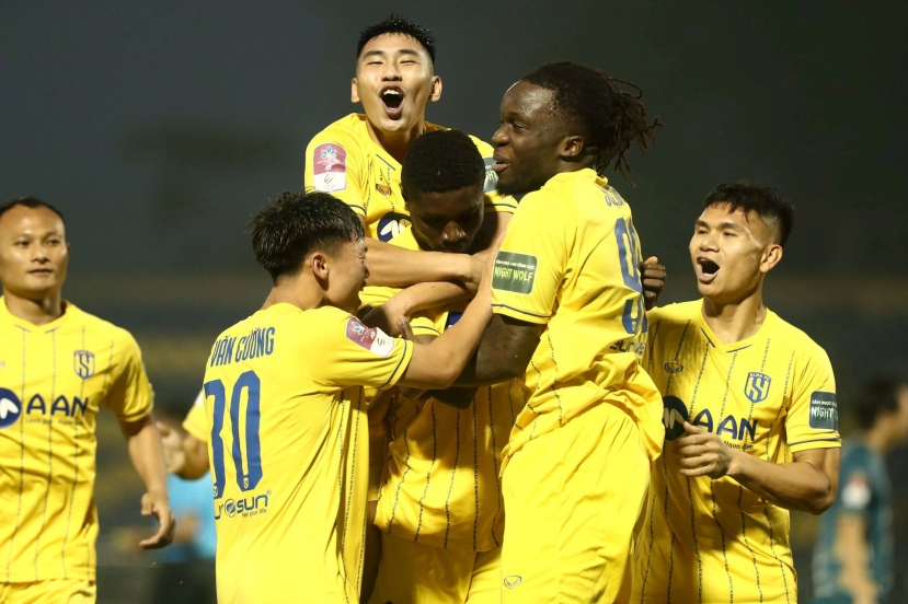 SLNA lại là đội bóng chơi 'fairplay' nhất giải đấu SLNA lại là đội bóng chơi 'fairplay' nhất giải đấu