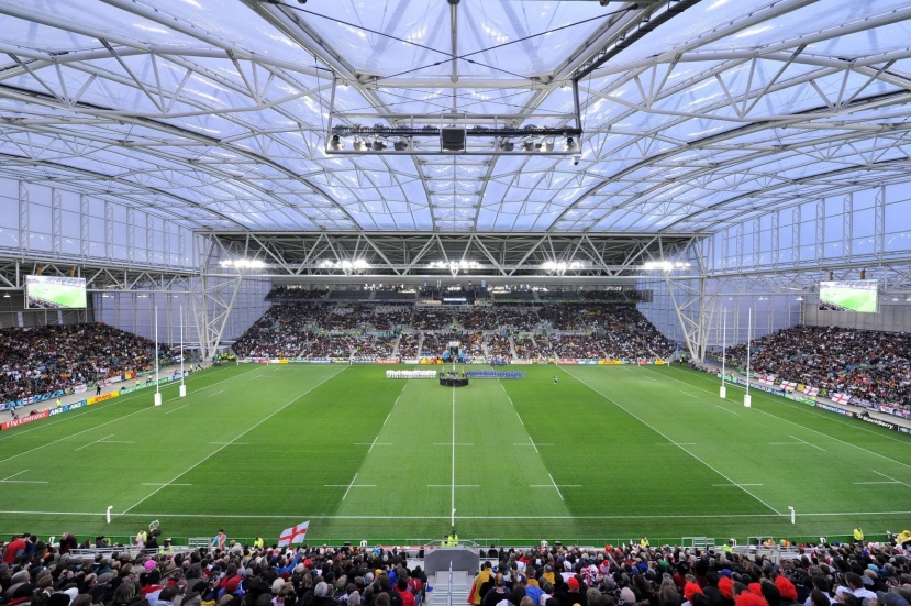SVĐ Dunedin (tên gọi khác là Forsyth Barr) là SVĐ có mái che duy nhất của New Zealand SVĐ Dunedin (tên gọi khác là Forsyth Barr) là SVĐ có mái che duy nhất của New Zealand