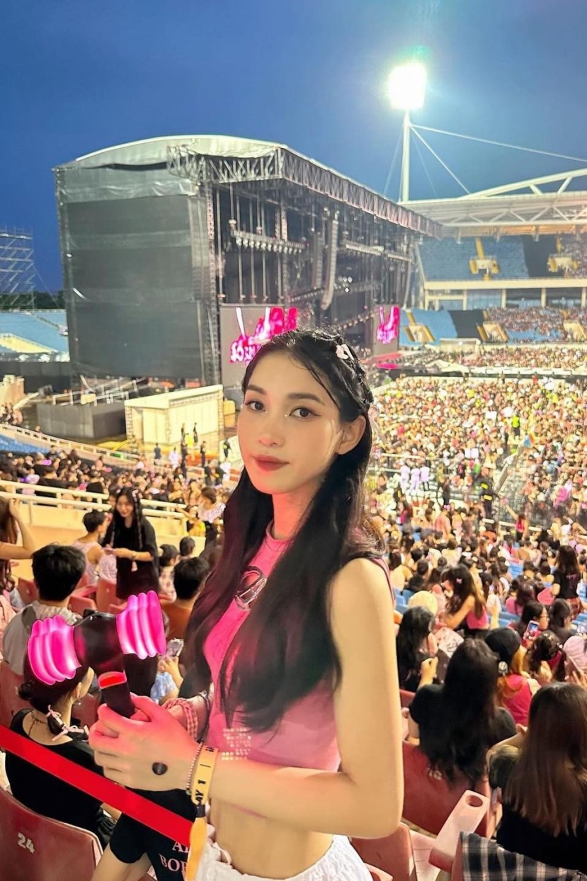Hai hot girl bóng chuyền Việt Nam diện đồ cực xinh tại đêm concert Blackpink - Ảnh 1 Hai hot girl bóng chuyền Việt Nam diện đồ cực xinh tại đêm concert Blackpink - Ảnh 1