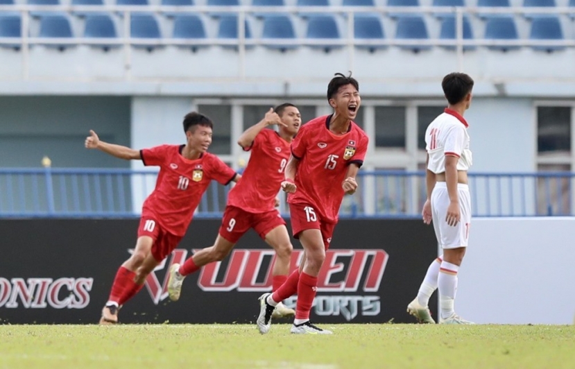 U23 Lào bất ngờ có bàn gỡ hòa U23 Lào bất ngờ có bàn gỡ hòa