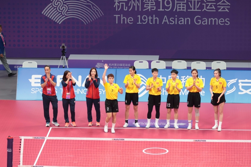 ASIAD 19: Tuyển cầu mây nữ Việt Nam giành HCV sau chiến thắng kịch tính trước Indonesia - Ảnh 3 ASIAD 19: Tuyển cầu mây nữ Việt Nam giành HCV sau chiến thắng kịch tính trước Indonesia - Ảnh 3