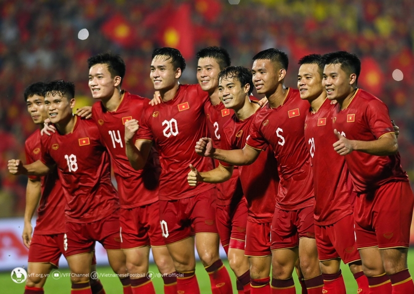 HLV Troussier: Lựa chọn cầu thủ cho ĐT Việt Nam không phải dựa trên danh tiếng - Ảnh 1 HLV Troussier: Lựa chọn cầu thủ cho ĐT Việt Nam không phải dựa trên danh tiếng - Ảnh 1