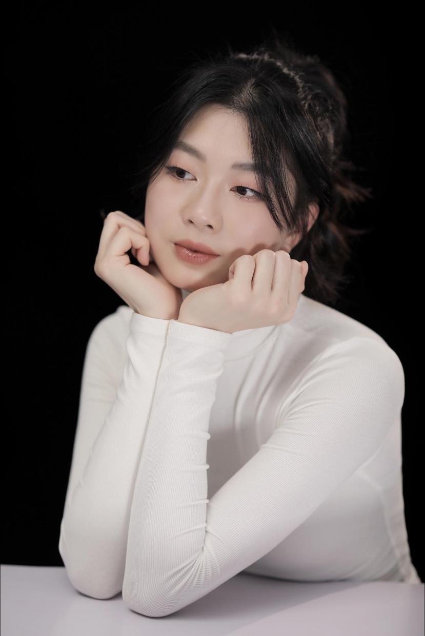 Hot girl bóng chuyền Việt Nam Phạm Thị Hiền tung bộ ảnh cực đẹp chào tuổi mới - Ảnh 2 Hot girl bóng chuyền Việt Nam Phạm Thị Hiền tung bộ ảnh cực đẹp chào tuổi mới - Ảnh 2