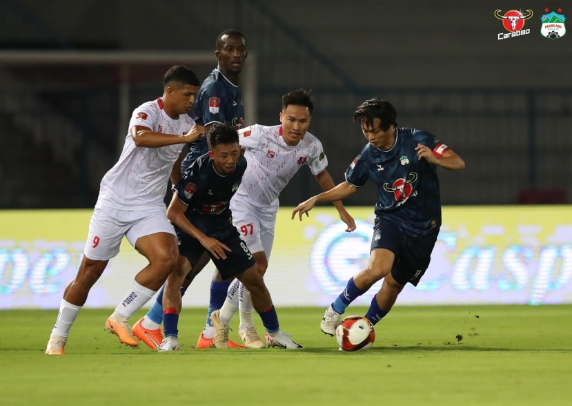 Vòng 1 V-League 2023/2024: HLV Hải Phòng thừa nhận sai lầm, HLV HAGL nói về chức vô địch - Ảnh 1 Vòng 1 V-League 2023/2024: HLV Hải Phòng thừa nhận sai lầm, HLV HAGL nói về chức vô địch - Ảnh 1