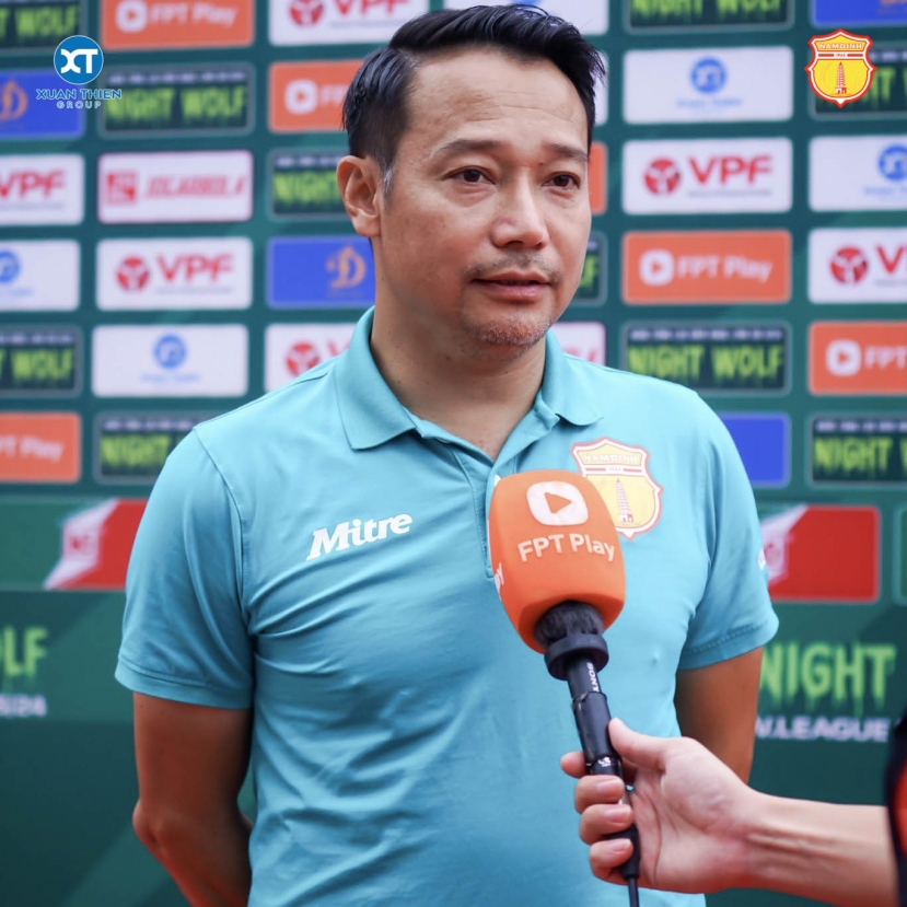 HLV Vũ Hồng Việt còn rất nhiều việc phải làm tại V-League 2023/2024 HLV Vũ Hồng Việt còn rất nhiều việc phải làm tại V-League 2023/2024