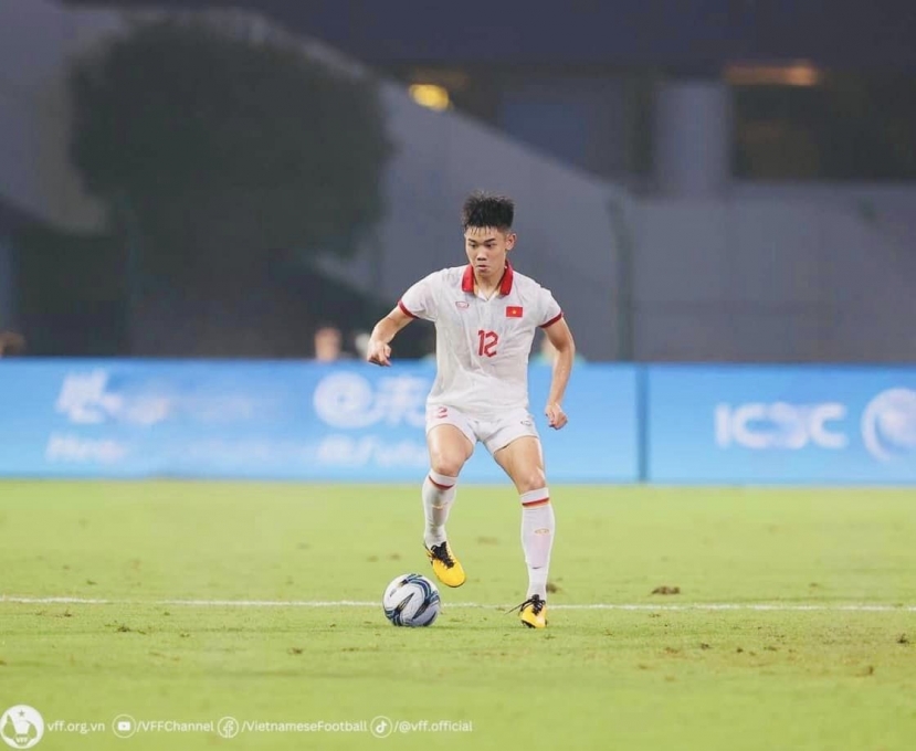 Em út tuyển Việt Nam tuyên bố không để HLV Troussier thất vọng ở vòng loại World Cup 2026 - Ảnh 2 Em út tuyển Việt Nam tuyên bố không để HLV Troussier thất vọng ở vòng loại World Cup 2026 - Ảnh 2