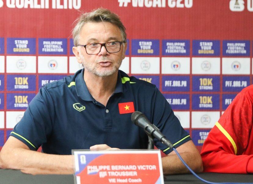 HLV Troussier thừa nhận áp lực trước trận ra quân vòng loại World Cup 2026. Ảnh: VFF HLV Troussier thừa nhận áp lực trước trận ra quân vòng loại World Cup 2026. Ảnh: VFF