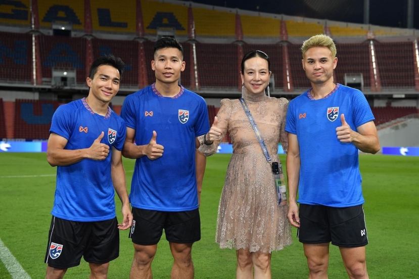 Madam Pang treo thưởng cực 'khủng' cho tuyển Thái Lan tại vòng loại World Cup 2026 - Ảnh 2 Madam Pang treo thưởng cực 'khủng' cho tuyển Thái Lan tại vòng loại World Cup 2026 - Ảnh 2