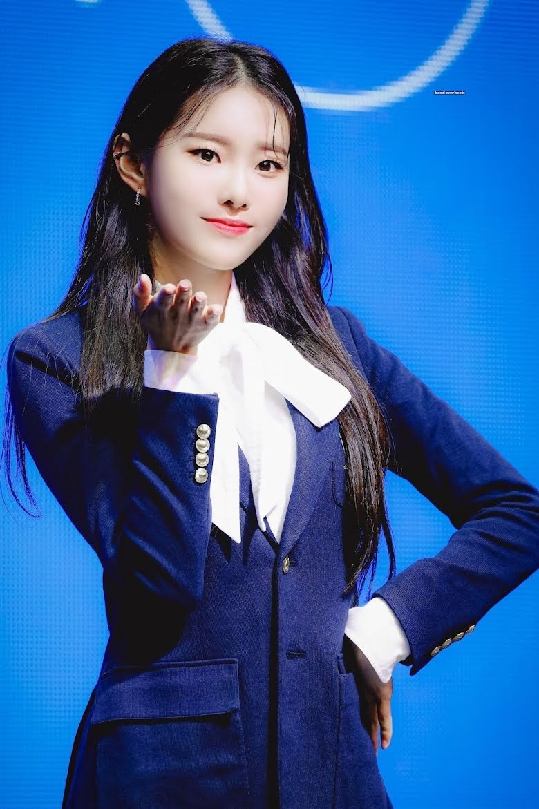 11 nữ idol Gen4 sở hữu cặp 'chân đà điểu' dài nhất Kbiz khiến chị em chỉ biết ước - Ảnh 4 11 nữ idol Gen4 sở hữu cặp 'chân đà điểu' dài nhất Kbiz khiến chị em chỉ biết ước - Ảnh 4