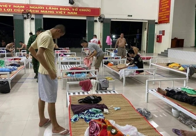 Họ vui mừng khôn xiết khi biết mình còn sống về với đất mẹ. Ảnh: Dân trí Họ vui mừng khôn xiết khi biết mình còn sống về với đất mẹ. Ảnh: Dân trí