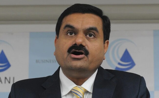 Tỷ phú Gautam Adani đã làm rạng ranh châu Á khi trở thành một trong 3 người giàu nhất thế giới. Tỷ phú Gautam Adani đã làm rạng ranh châu Á khi trở thành một trong 3 người giàu nhất thế giới.