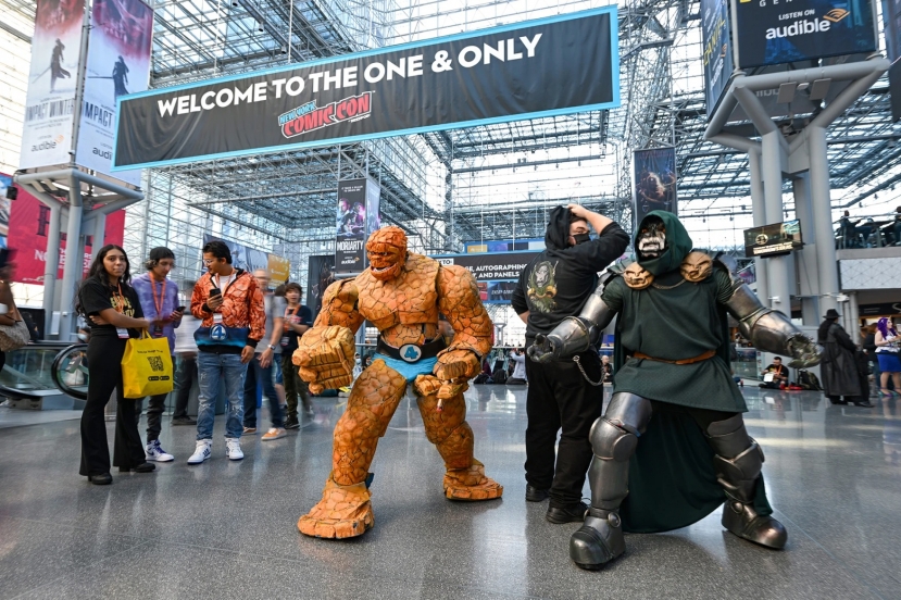 Các cosplayer hóa trang thành The Thing và Tiến sĩ Doom Các cosplayer hóa trang thành The Thing và Tiến sĩ Doom