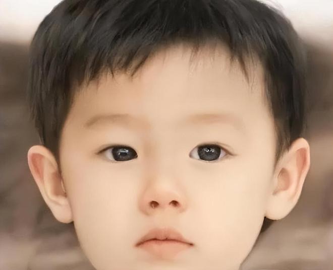 Hyun Bin lần đầu công khai ngoại hình con trai, hé lộ một nét đẹp thừa hưởng từ Son Ye Jin - Ảnh 5 Hyun Bin lần đầu công khai ngoại hình con trai, hé lộ một nét đẹp thừa hưởng từ Son Ye Jin - Ảnh 5