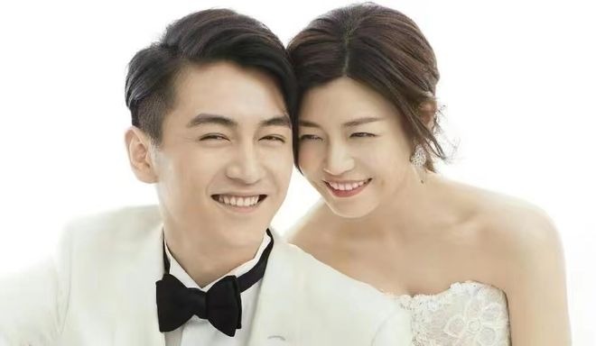 Cuộc hôn nhân với Trần Hiểu từng giúp Trần Nghiên Hy tẩy trắng nhiều tin đồn tình cảm. Cuộc hôn nhân với Trần Hiểu từng giúp Trần Nghiên Hy tẩy trắng nhiều tin đồn tình cảm.