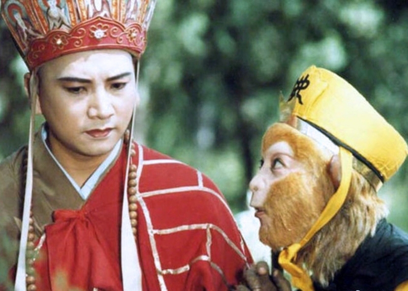 Còn Đường Tăng trong truyện lại là kẻ đạo đức giả. Còn Đường Tăng trong truyện lại là kẻ đạo đức giả.