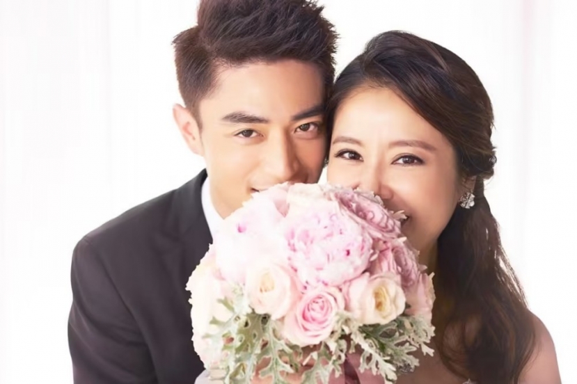 Lâm Tâm Như và Hoắc Kiến Hoa nhiều lần vướng tin đồn ly hôn. Lâm Tâm Như và Hoắc Kiến Hoa nhiều lần vướng tin đồn ly hôn.