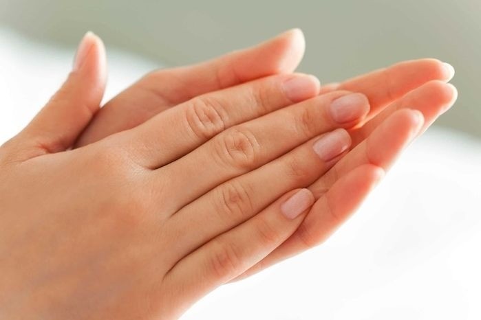 Ngón tay cái to, 4 ngón còn lại khép kín chính là người tài vận hanh thông, biết quản lý tài chính và giàu có. Ảnh minh họa: Internet Ngón tay cái to, 4 ngón còn lại khép kín chính là người tài vận hanh thông, biết quản lý tài chính và giàu có. Ảnh minh họa: Internet