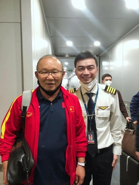 Hà Duy là ai? Tiểu sử của cựu diễn viên, phi công Hà Duy - Ảnh 3 Hà Duy là ai? Tiểu sử của cựu diễn viên, phi công Hà Duy - Ảnh 3