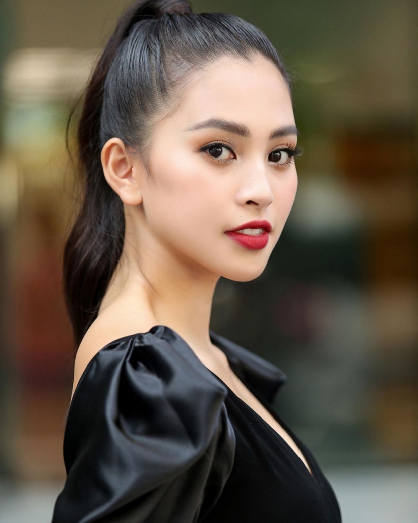 Nhan sắc xinh đẹp của Hoa hậu Tiểu Vy Nhan sắc xinh đẹp của Hoa hậu Tiểu Vy