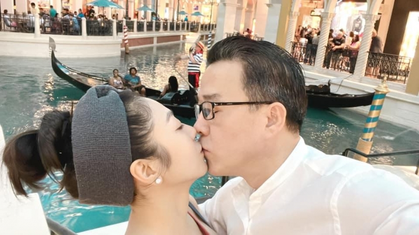 Cuộc sống hôn nhân của 'Vua cá Koi' và Hà Thanh Xuân hiện ra sao? - Ảnh 2 Cuộc sống hôn nhân của 'Vua cá Koi' và Hà Thanh Xuân hiện ra sao? - Ảnh 2