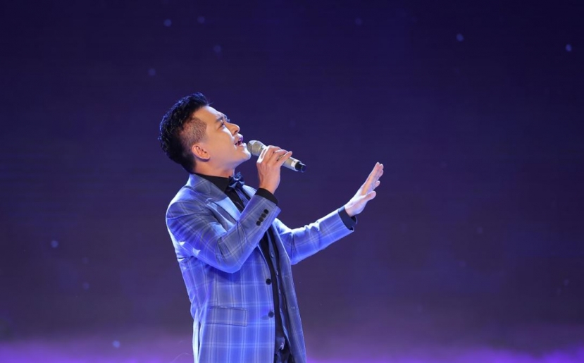 Thời điểm hiện tại, Tuấn Hưng chủ yếu tập trung thời gian cho gia đình, ít nhận show diễn. Ảnh: Internet Thời điểm hiện tại, Tuấn Hưng chủ yếu tập trung thời gian cho gia đình, ít nhận show diễn. Ảnh: Internet