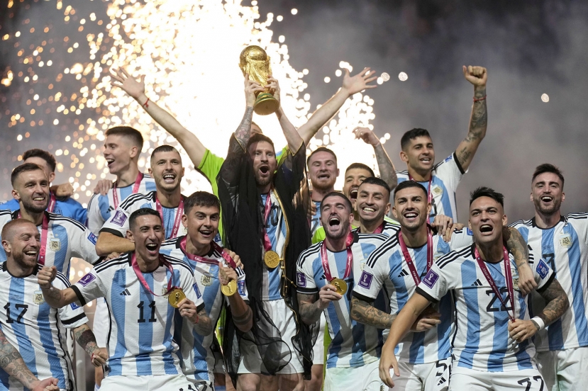 Giây phút đáng nhớ trong sự nghiệp bóng đá của Messi. Ảnh: Internet Giây phút đáng nhớ trong sự nghiệp bóng đá của Messi. Ảnh: Internet