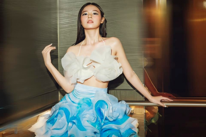 Midu khiến dân tình 'rớt hố u mê' khi xả loạt ảnh khoe nhan sắc trong veo, nói một câu khiến ai cũng gật gù - Ảnh 9 Midu khiến dân tình 'rớt hố u mê' khi xả loạt ảnh khoe nhan sắc trong veo, nói một câu khiến ai cũng gật gù - Ảnh 9