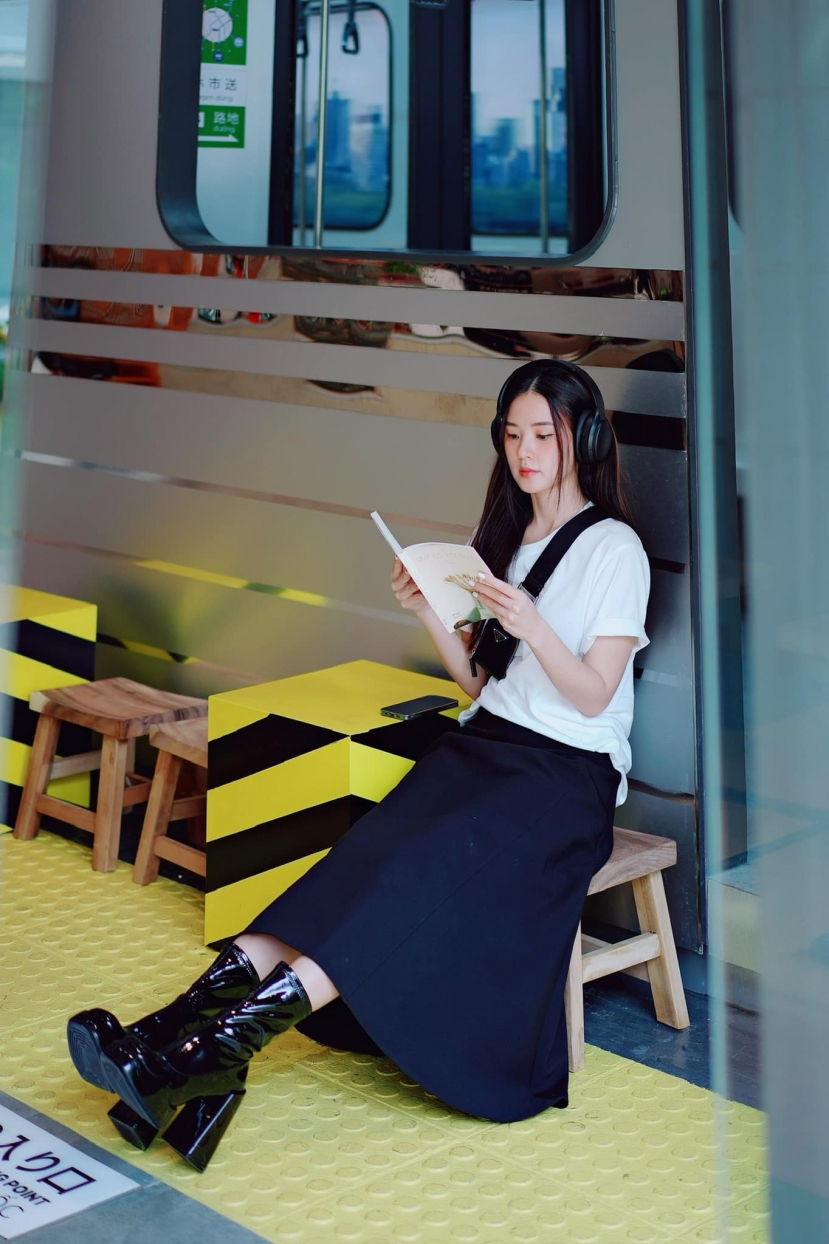 Midu khiến dân tình 'rớt hố u mê' khi xả loạt ảnh khoe nhan sắc trong veo, nói một câu khiến ai cũng gật gù - Ảnh 6 Midu khiến dân tình 'rớt hố u mê' khi xả loạt ảnh khoe nhan sắc trong veo, nói một câu khiến ai cũng gật gù - Ảnh 6