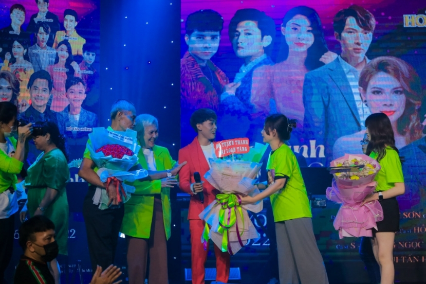 FC Hồ Văn Cường lần đầu nói thẳng chuyện bị tố lợi dụng họp fan để kinh doanh - Ảnh 1 FC Hồ Văn Cường lần đầu nói thẳng chuyện bị tố lợi dụng họp fan để kinh doanh - Ảnh 1