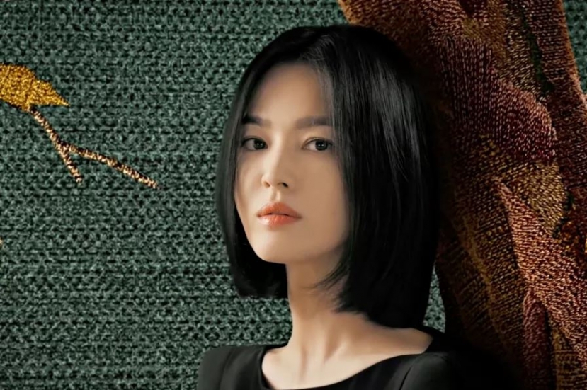 Song Hye Kyo và trái tim đóng băng sau khi chồng cũ công khai tình mới? - Ảnh 1 Song Hye Kyo và trái tim đóng băng sau khi chồng cũ công khai tình mới? - Ảnh 1