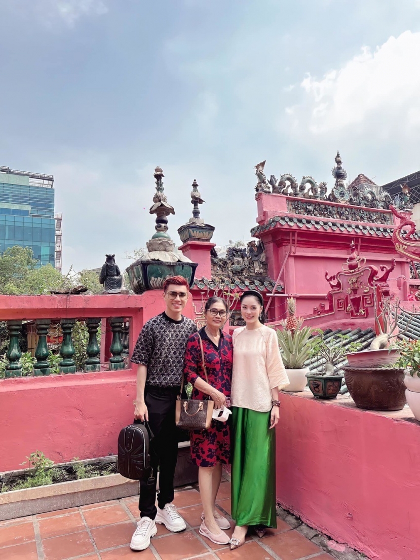 Dương Cẩm Lynh hiện đã dần lấy lại được bình tĩnh sau vụ ồn ào. Ảnh: Internet Dương Cẩm Lynh hiện đã dần lấy lại được bình tĩnh sau vụ ồn ào. Ảnh: Internet