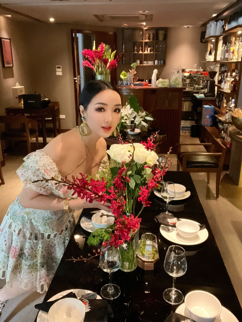 Giáng My được cho ngày càng thăng hạng nhan sắc dù đã ở tuổi ngoài 50. Ảnh: Internet Giáng My được cho ngày càng thăng hạng nhan sắc dù đã ở tuổi ngoài 50. Ảnh: Internet