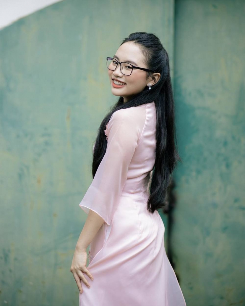 Dù 'lột xác' đến khó tin trong phong cách nhưng Phương Mỹ Chi vẫn quyết giữ điều này - Ảnh 5 Dù 'lột xác' đến khó tin trong phong cách nhưng Phương Mỹ Chi vẫn quyết giữ điều này - Ảnh 5