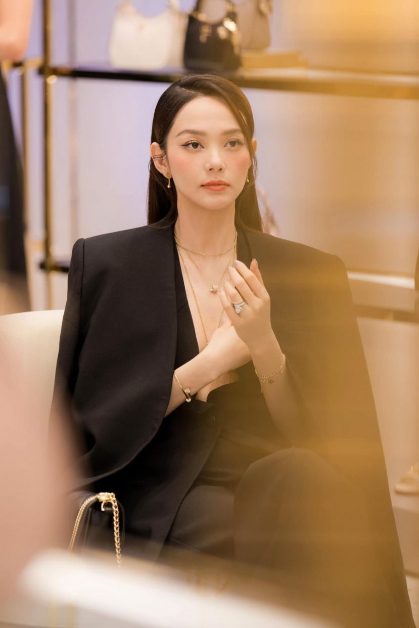Minh Hằng được khen ngợi ngày càng thăng hạng nhan sắc sau khi mang thai con đầu lòng. Ảnh: Internet Minh Hằng được khen ngợi ngày càng thăng hạng nhan sắc sau khi mang thai con đầu lòng. Ảnh: Internet