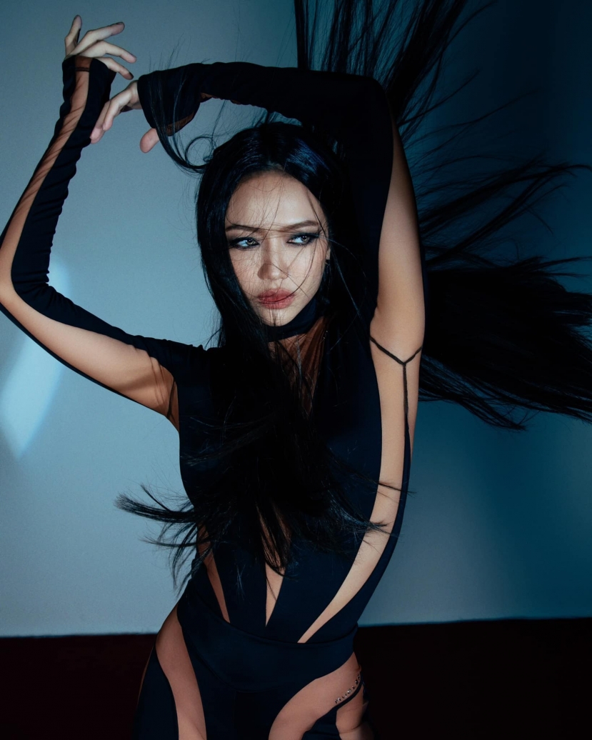 Diệu Nhi xả ảnh bốc lửa khoe body 'hết nước chấm' sau nghi vấn mang bầu - Ảnh 3 Diệu Nhi xả ảnh bốc lửa khoe body 'hết nước chấm' sau nghi vấn mang bầu - Ảnh 3